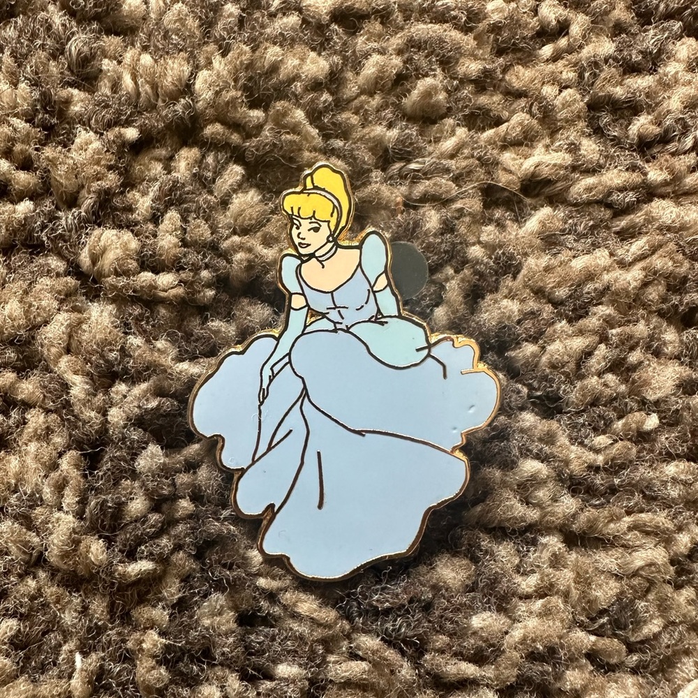 Disney Cinderella Pin